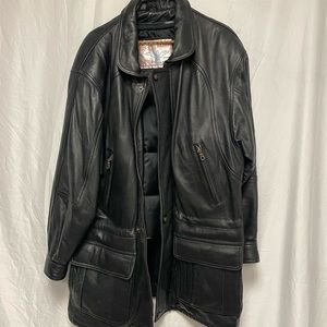 Men's vintage leather jacket!